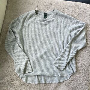 Wild Fable grey thin sweater T-shirt top